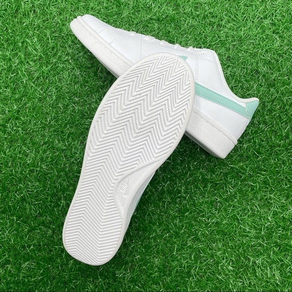 Nike Court Royale 2 - Picture 7 of 7